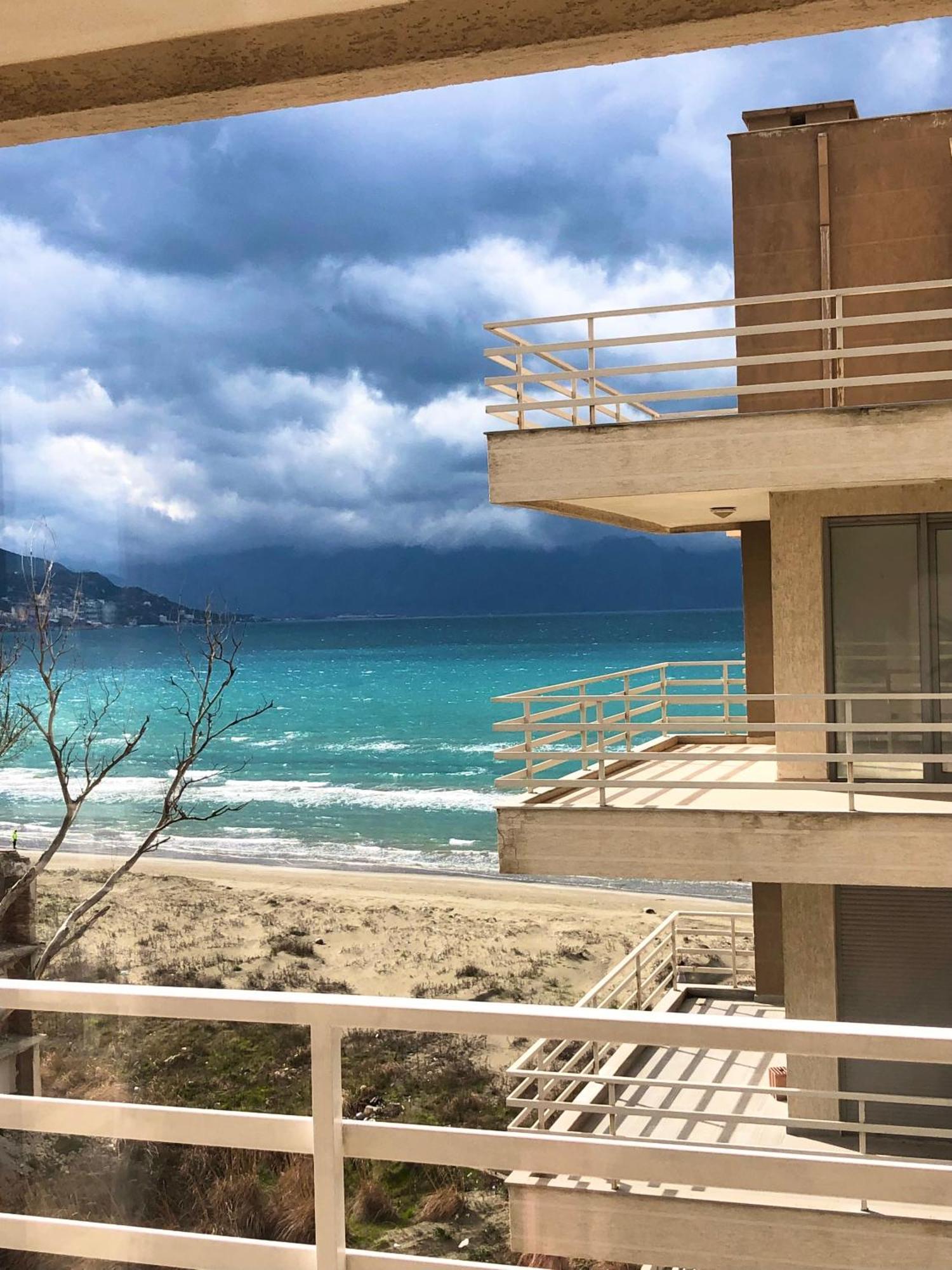 Vlore Apartment Luaran gambar