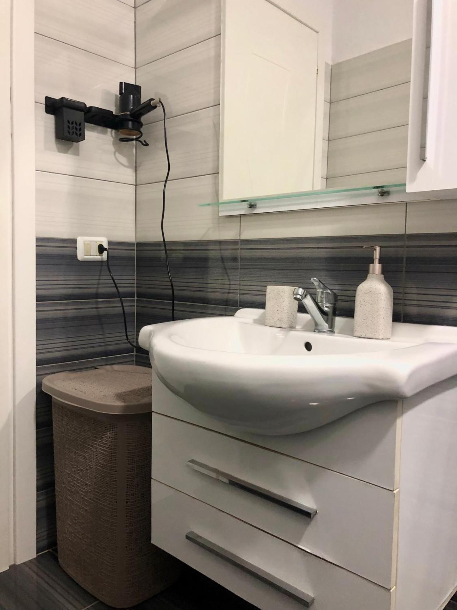 Vlore Apartment Luaran gambar